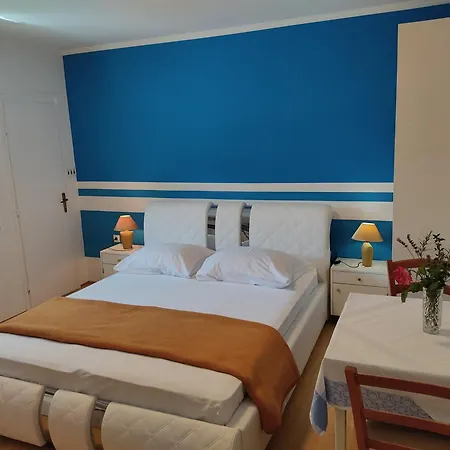 Apartments Milka Vodice Exterior photo